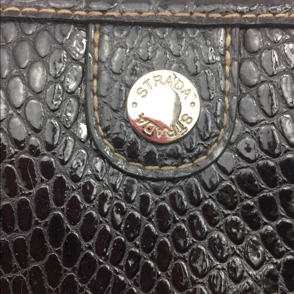Strada Wristlet - Picture 3 of 8